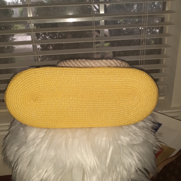 Handbag - Picture 4 of 7